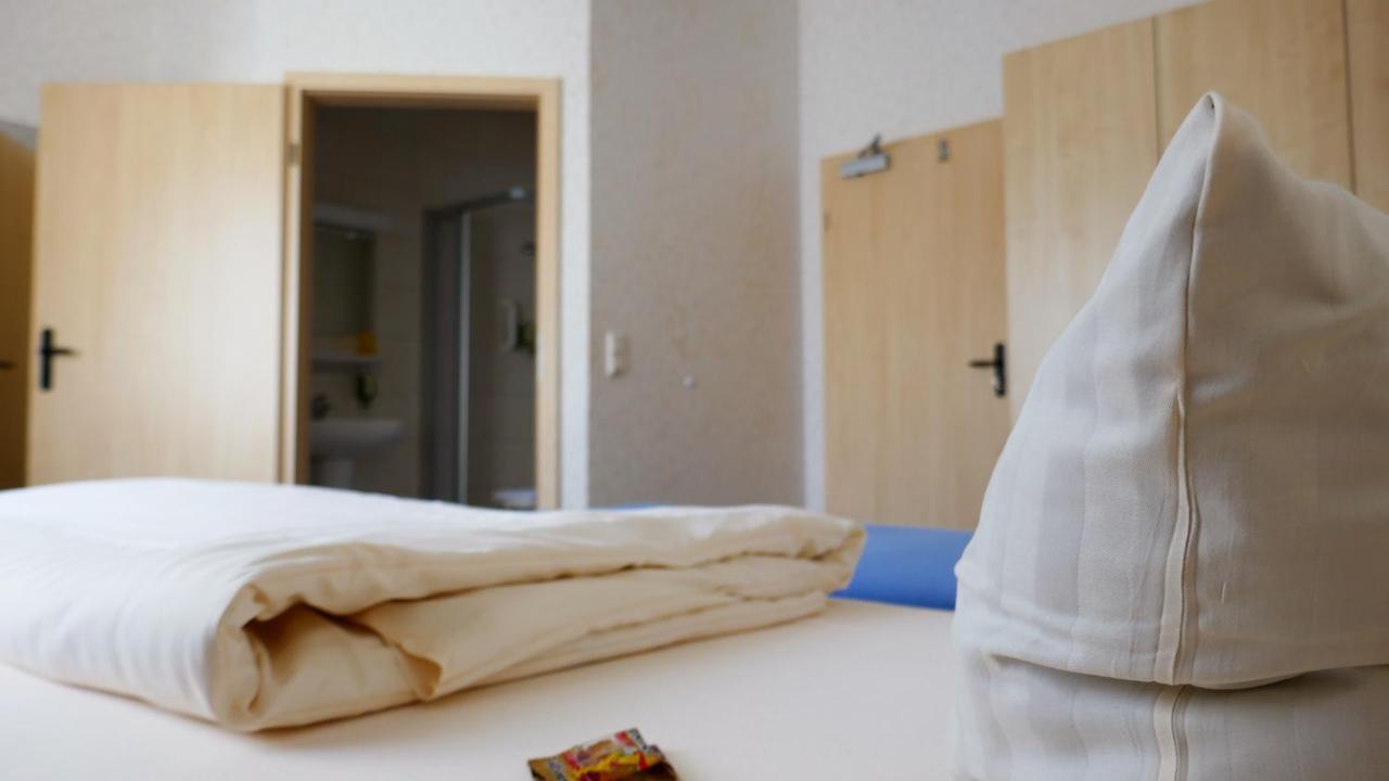 Christliche Gaestehaeuser Weinstrasse Neustadt an der Weinstraße Zewnętrze zdjęcie